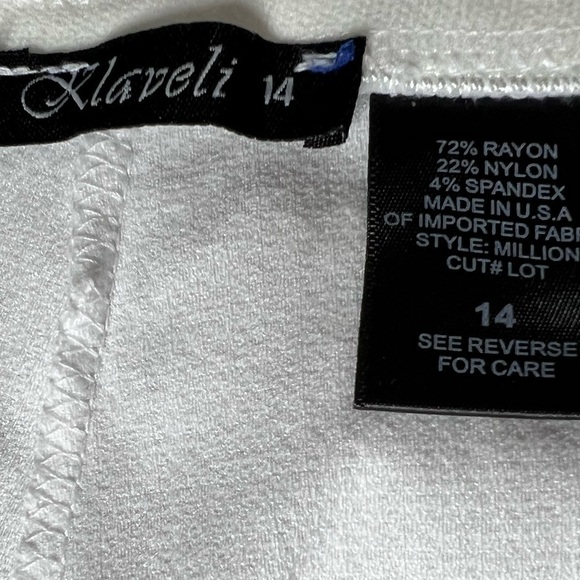 NWOT KAVELI Silver Floral Embellishments Front Slit White Ankle Pants Size 14 - Picture 16 of 16